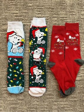 Men’s Peanuts Holiday Snoopy Crew Socks
